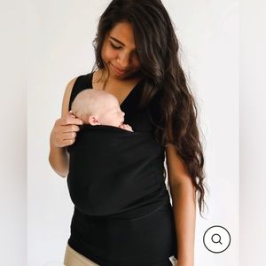 Lalabu Black Baby Wearing Soothe Shirt Large